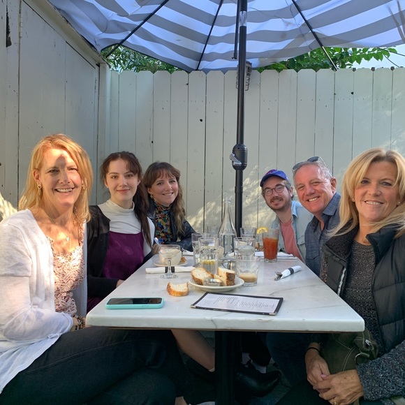 Meet your Posher, Karen - Picture 2 of 7